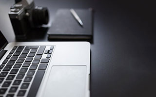 “英超逆转场面不断，高潮迭起令人振奋”，“英超”